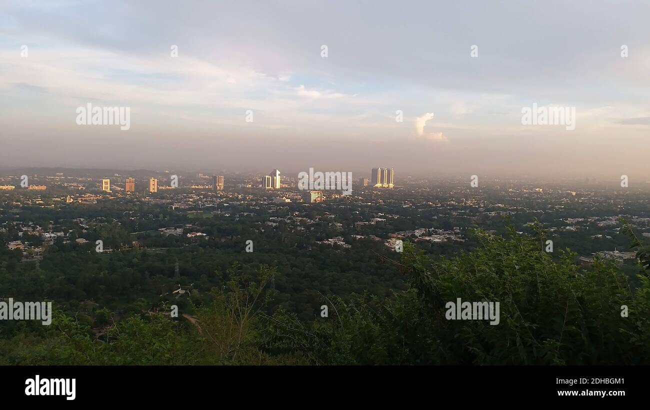 Vue sur la colline d'Islamabad Banque D'Images
