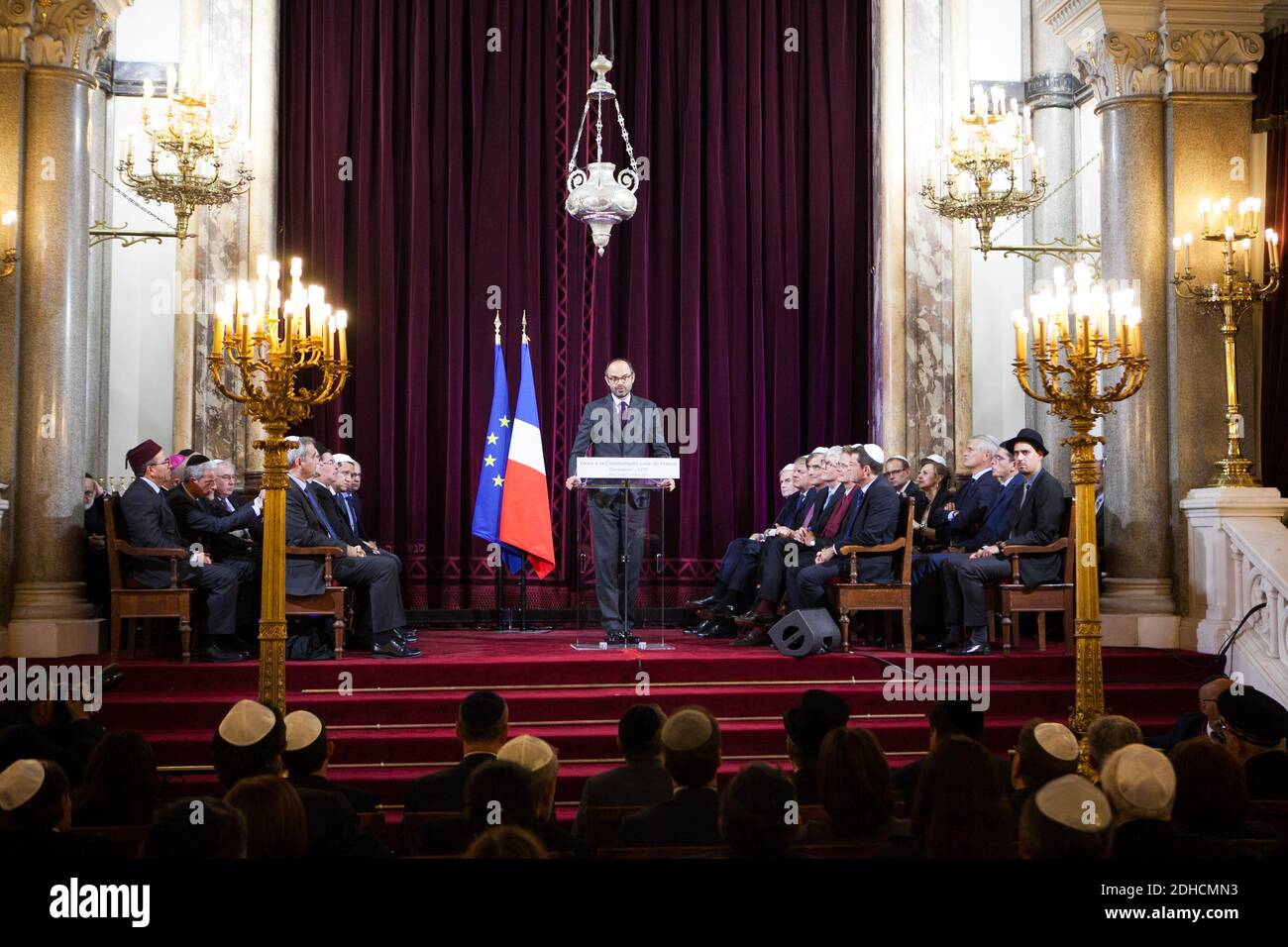 Le Premier ministre français Edouard Philippe célèbre la nouvelle année ...