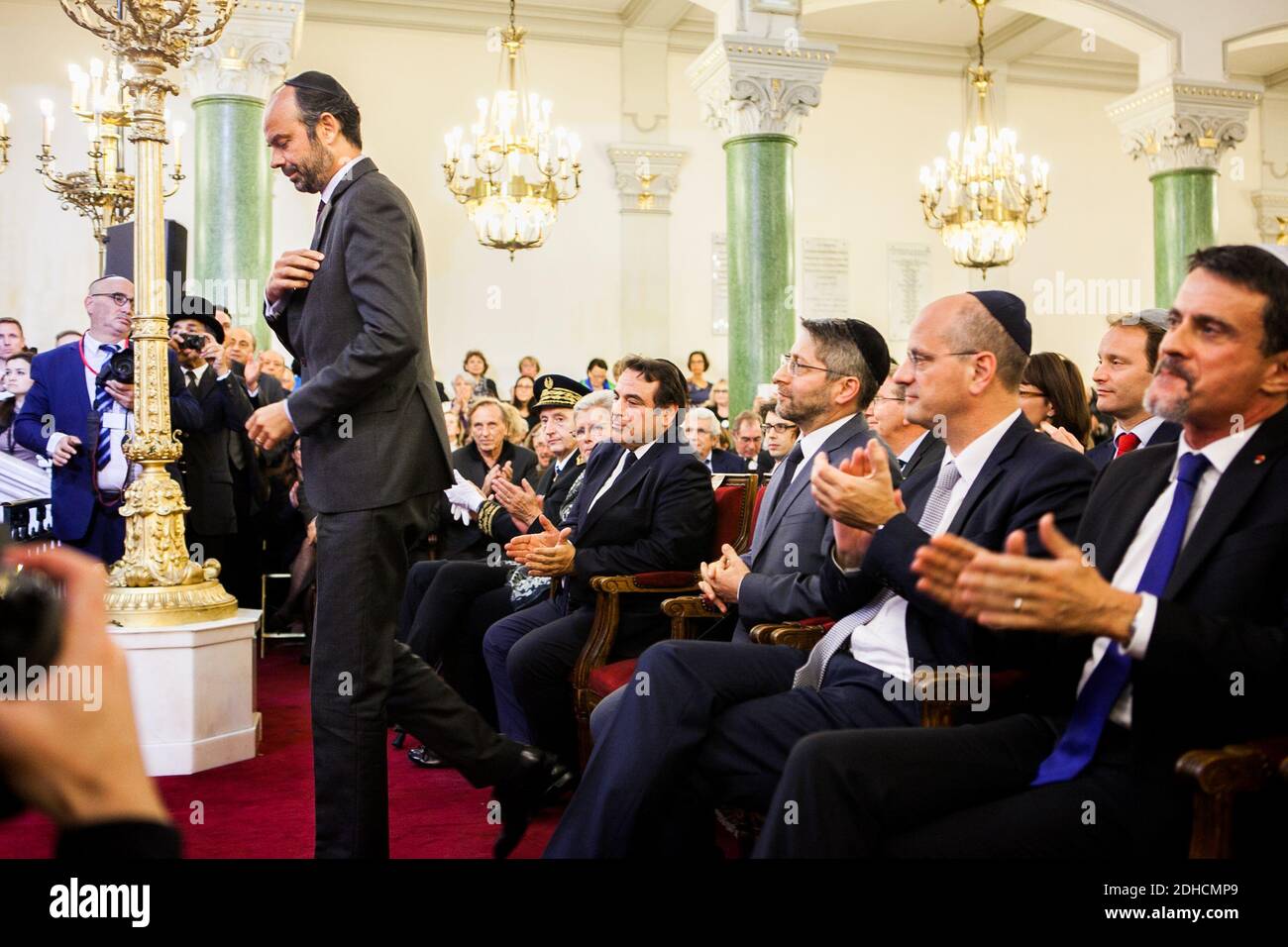 Le Premier ministre français Edouard Philippe célèbre la nouvelle année ...