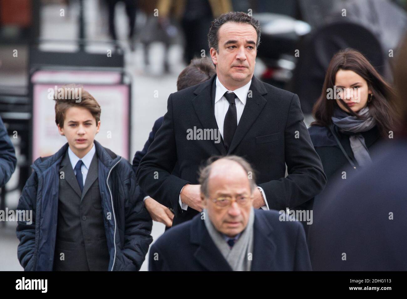 Olivier Sarkozy assister aux funérailles d'Andrée Sarkozy aka Dadue, mère de l'ancien président français Nicolas Sarkozy, à l'église Saint-Jean-Baptiste de Neuilly-sur-Seine, France, le 18 décembre 2017. Photo par ABACAPRESS.COM Banque D'Images