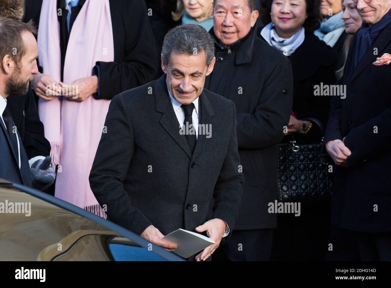 Nicolas Sarkozy lors des funérailles d'Andrée Sarkozy aka Dadue, mère de l'ancien président français Nicolas Sarkozy, à l'église Saint-Jean-Baptiste de Neuilly-sur-Seine, France, le 18 décembre 2017. Photo par ABACAPRESS.COM Banque D'Images