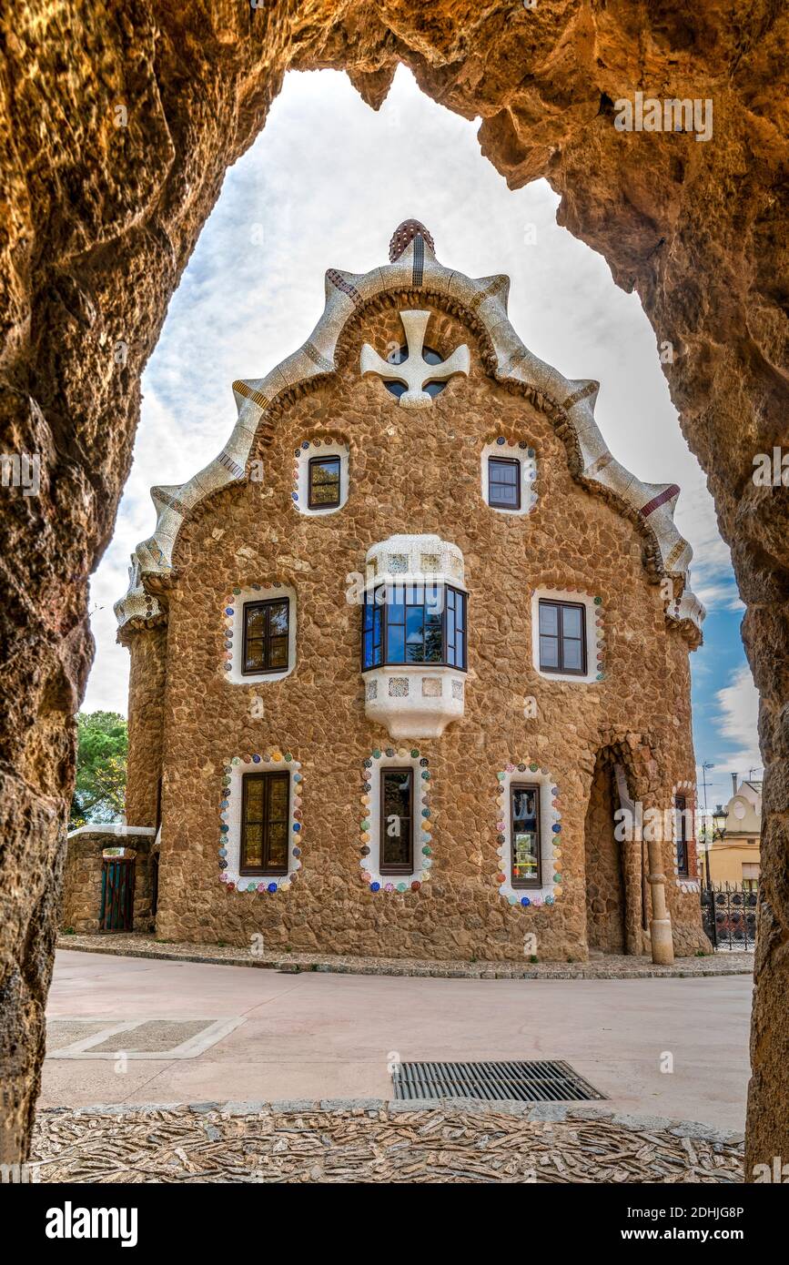 Porter's Lodge ou pavillon Casa del Guarda, Park Guell, Barcelone, Catalogne, Espagne Banque D'Images