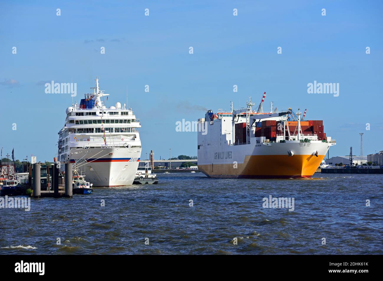 Europa, Deutschland, Hansestadt Hamburg, Elbe, Passagierschiff Europa, Conteneur Grande Schiff Abidjan Banque D'Images