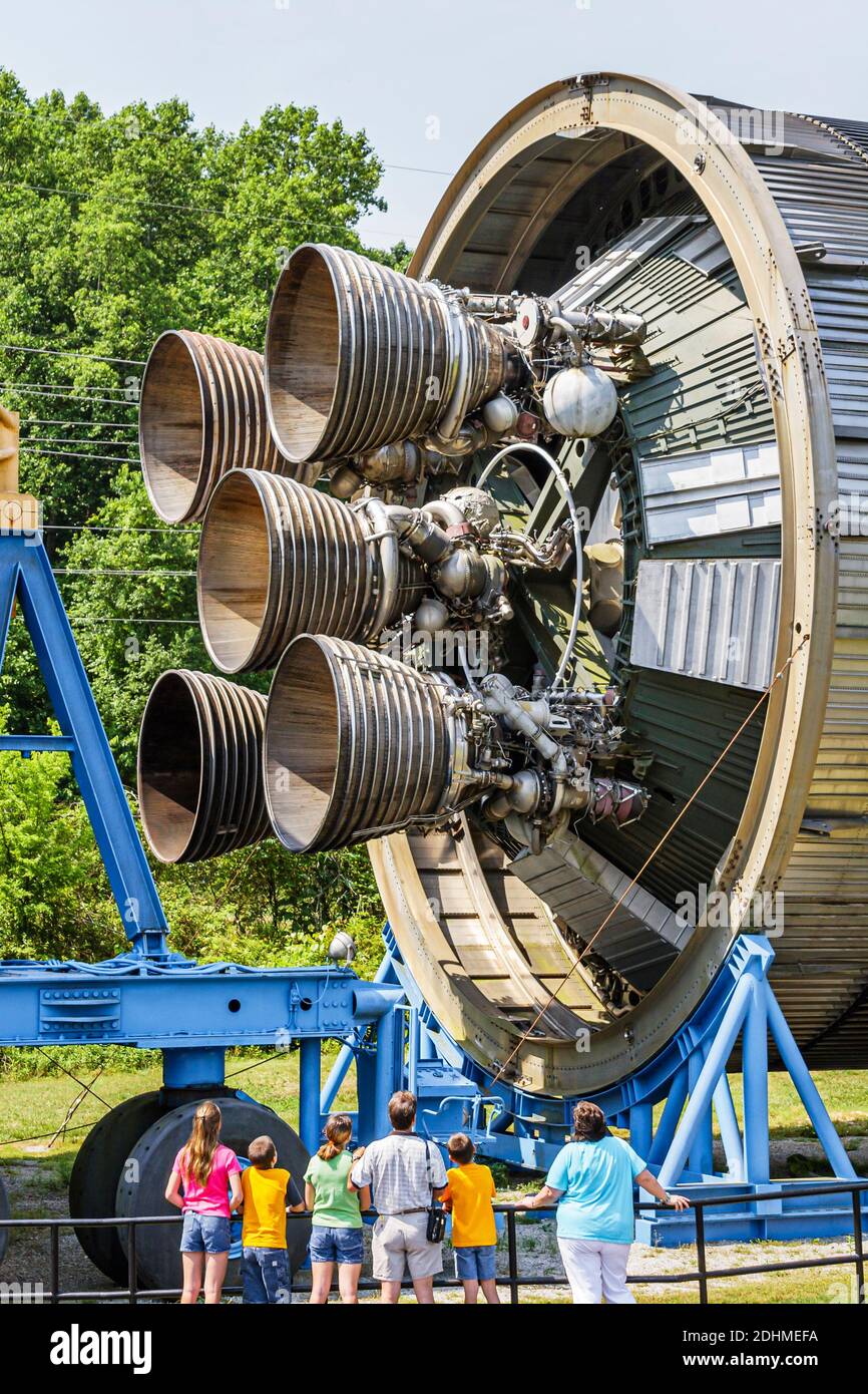 Huntsville, Alabama, États-UnisCentre Space & Rocket, jardin de roquette des visiteurs, exposition de famille, Banque D'Images