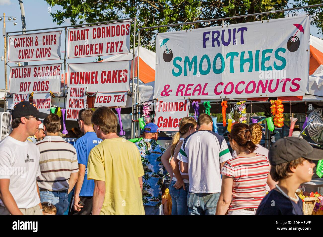 Alabama Decatur Alabama Jubilee Hot Air Balloon Classic, point Mallard Park ballons annuel stands alimentaires stands vendeurs smoothies aux fruits, Banque D'Images