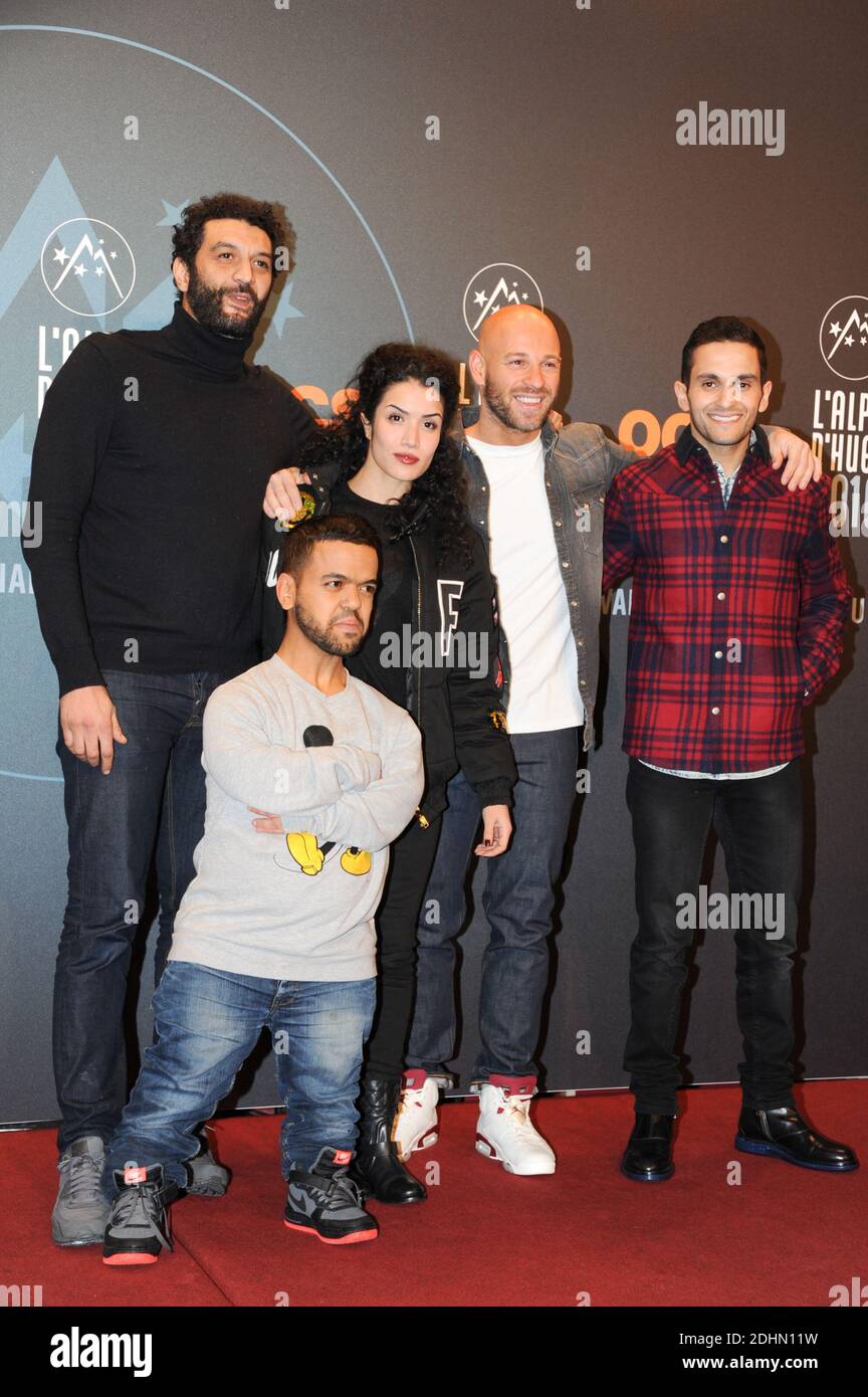 Ramzy Bedia, Sabrina Ouazani, Franck Gatambide, Malik Bentalha et Anouar Toubali posant pour la première de 'Pattaya' lors du 19e Festival de comédie de l'Alpe d'Huez, à l'Alpe d'Huez, France, le 14 janvier 2016. Photo de Mireille Ampilhac/ABACAPRESS.COM Banque D'Images