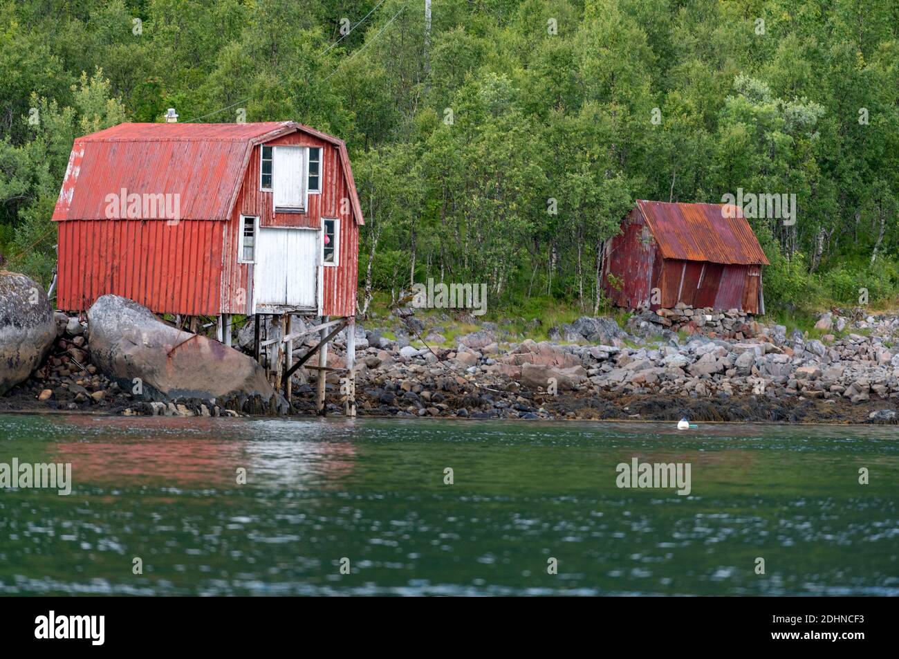 Ancienne maison de bateau à Raftsundet, Vestrålen, Nordland, Norvège. Banque D'Images