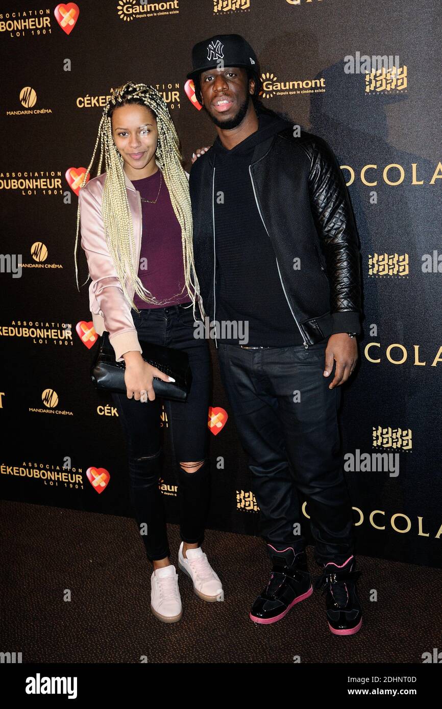 Youssoupha et sa compagnie assistent à l'avant-première du film 'chocolat' avec l'association Cekedubonheur au Gaumont Marignan a Paris, France, le 01 Fevrier 2016. Photo d'Aurore Marechal/ABACAPRESS.COM Banque D'Images