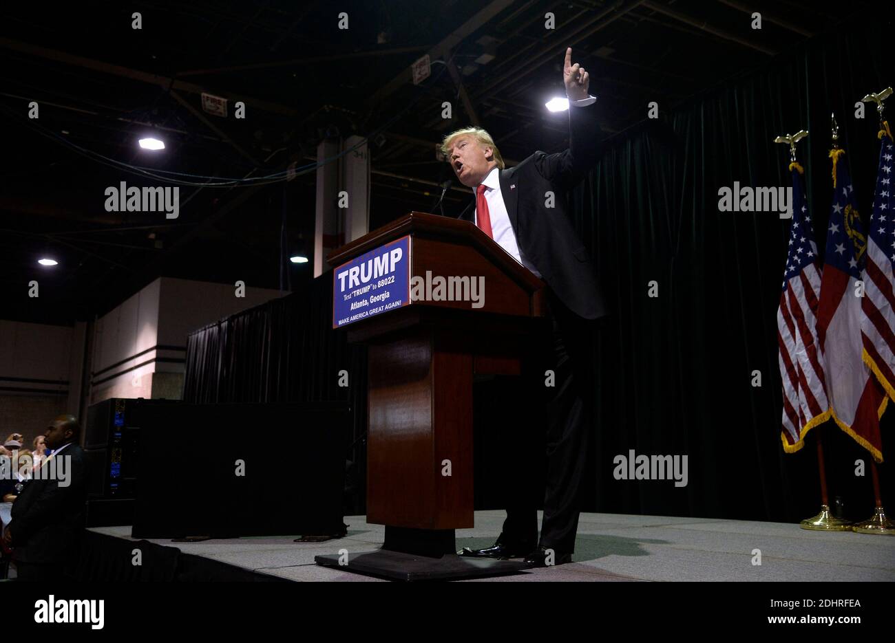 Le candidat républicain à la présidence Donald Trump s'exprime lors d'un rassemblement de campagne au Georgia World Congress Center à Atlanta le 21 février 2016. Photo par Olivier Douliery/ABACAPRESS.COM Banque D'Images