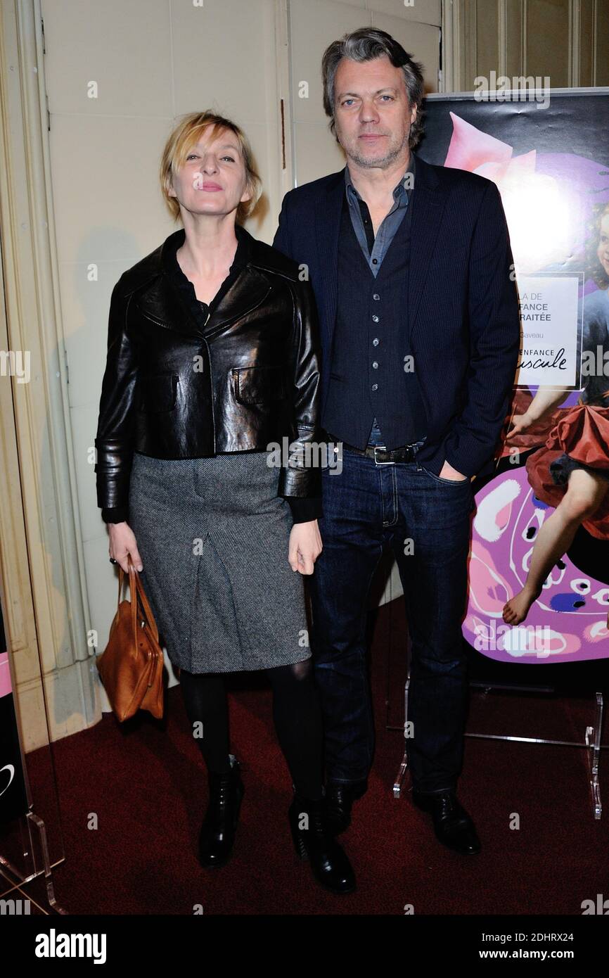 Sophie Mounicot et son mari assistant au Gala d'enfance Majuscule a la salle Gaveau a Paris, France le 24 mars 2016. Photo d'Aurore Marechal/ABACAPRESS.COM Banque D'Images