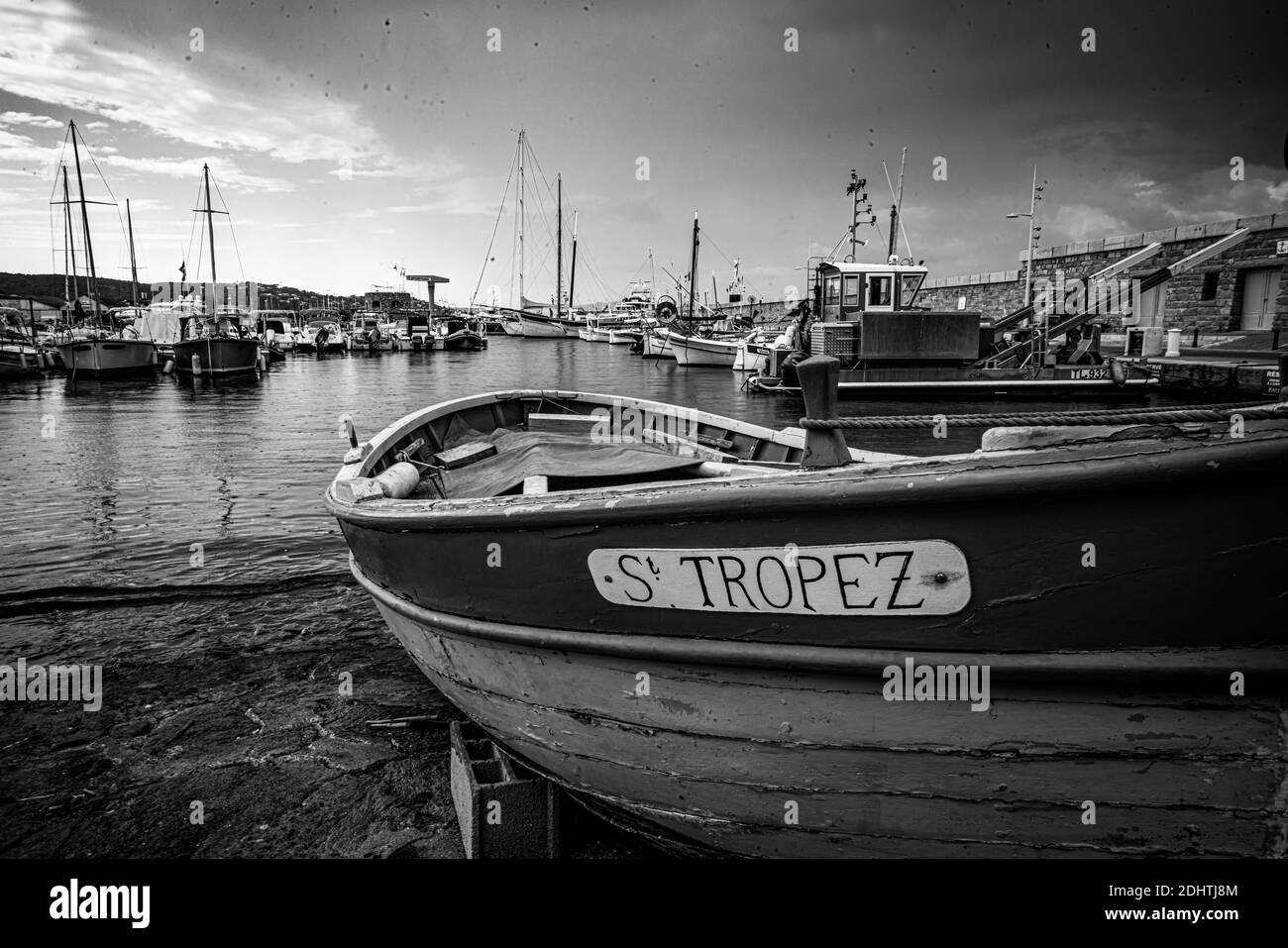 Beau bateau Saint Tropez - St TROPEZ, FRANCE - 13 JUILLET 2020 Banque D'Images