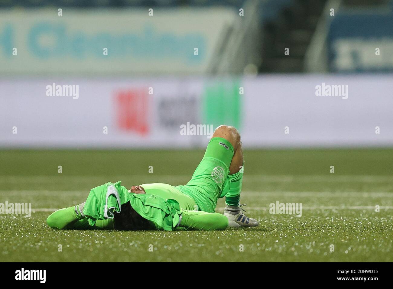 VELSEN, PAYS-BAS - DÉCEMBRE 11 : déception de Jasper Stendelaar de Telstar avant le match néerlandais de Keukenkampioendivision entre Telstar et A. Banque D'Images