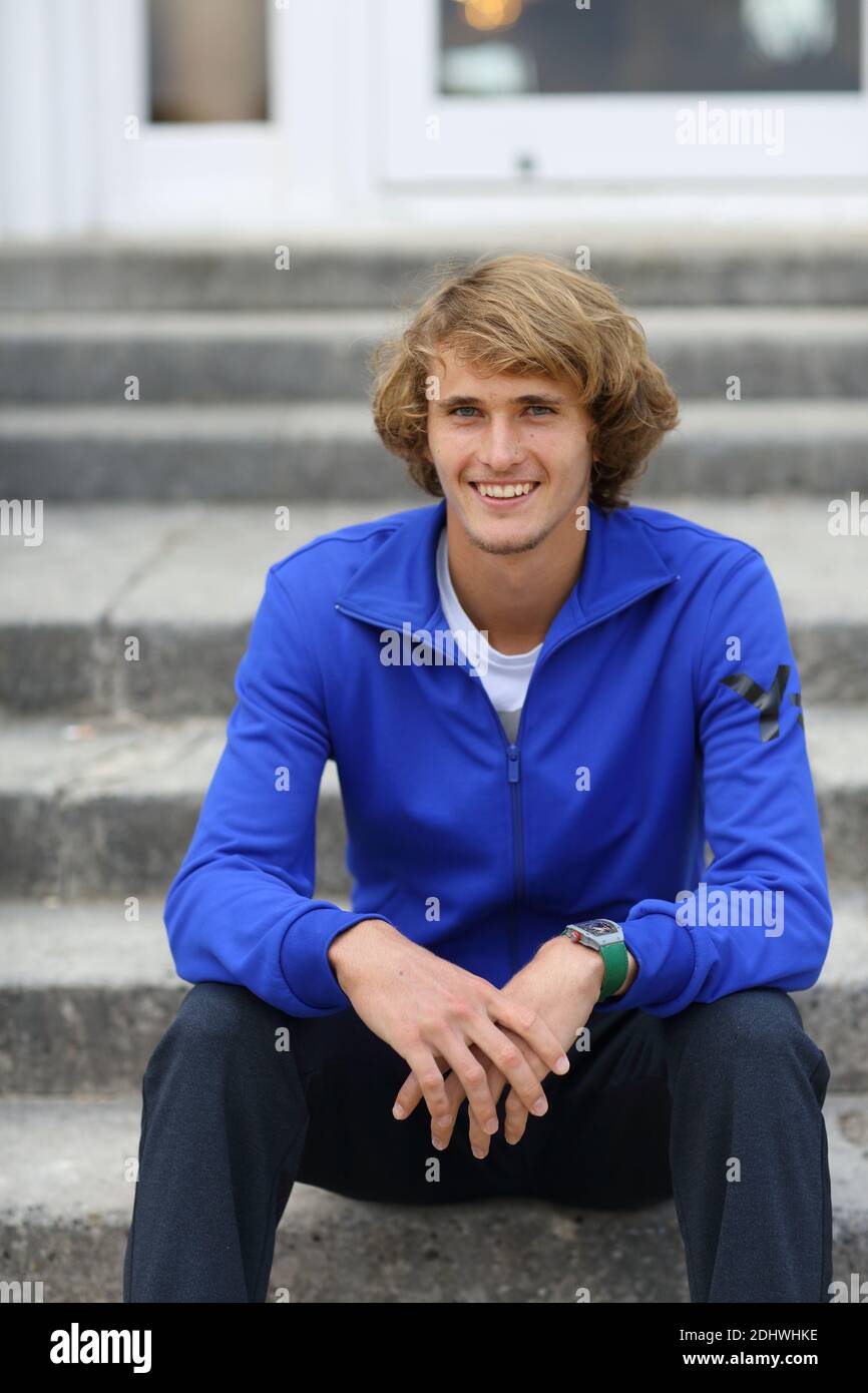 Alexander Zverev est un joueur de tennis professionnel allemand connu pour son jeu puissant et son succès sur l'ATP Tour. Banque D'Images