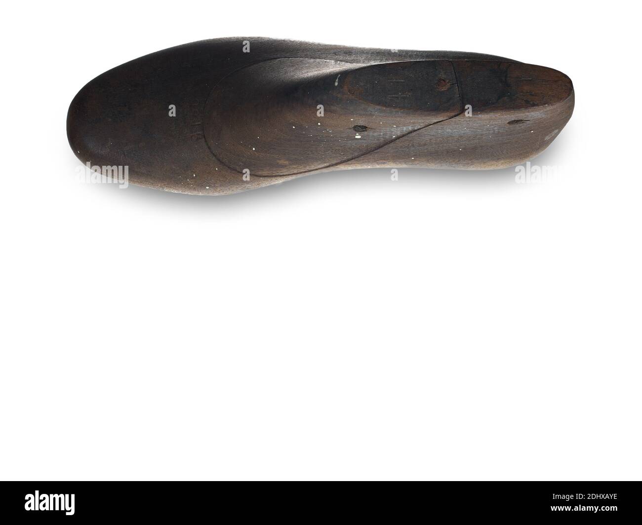 modèle de chaussure en bois vintage marron moule sur fond blanc Banque D'Images