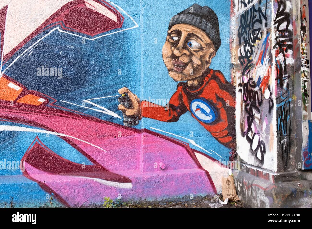 La ressemblance humaine d'un peintre tentaculaire sur un mur à Munich, Bavière, Allemagne. Banque D'Images