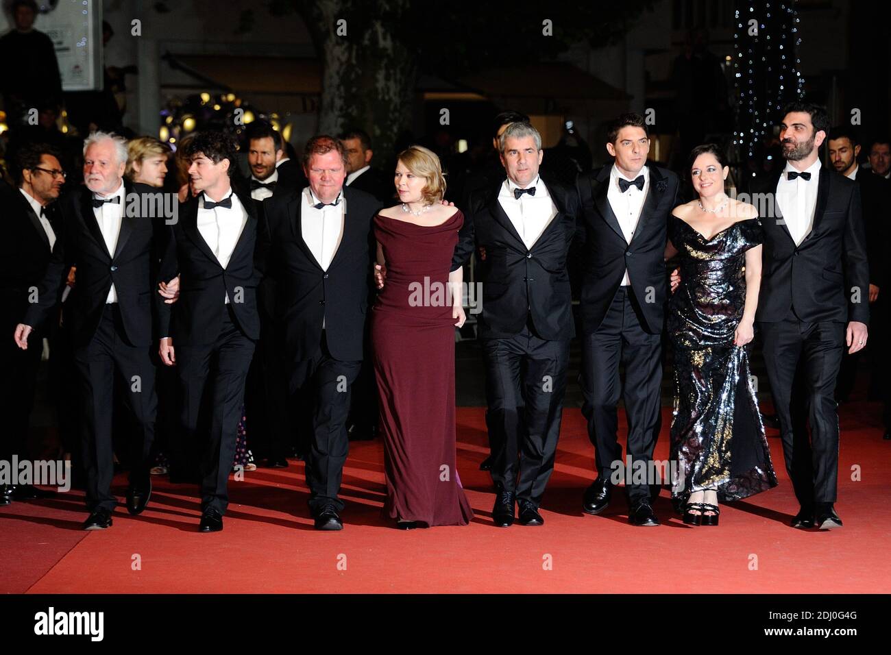 Sébastien Novac, Laure Calamy, Damien Bonnard, Alain Giraudie, India Hair, Raphael Thiery, Basile Milleurat et Christian Bouillette participant à la projection 'Rester vertical' au Palais des Festivals de Cannes, France, le 12 mai 2016, dans le cadre du 69e Festival du film de Cannes. Photo d'Aurore Marechal/ABACAPRESS.COM Banque D'Images