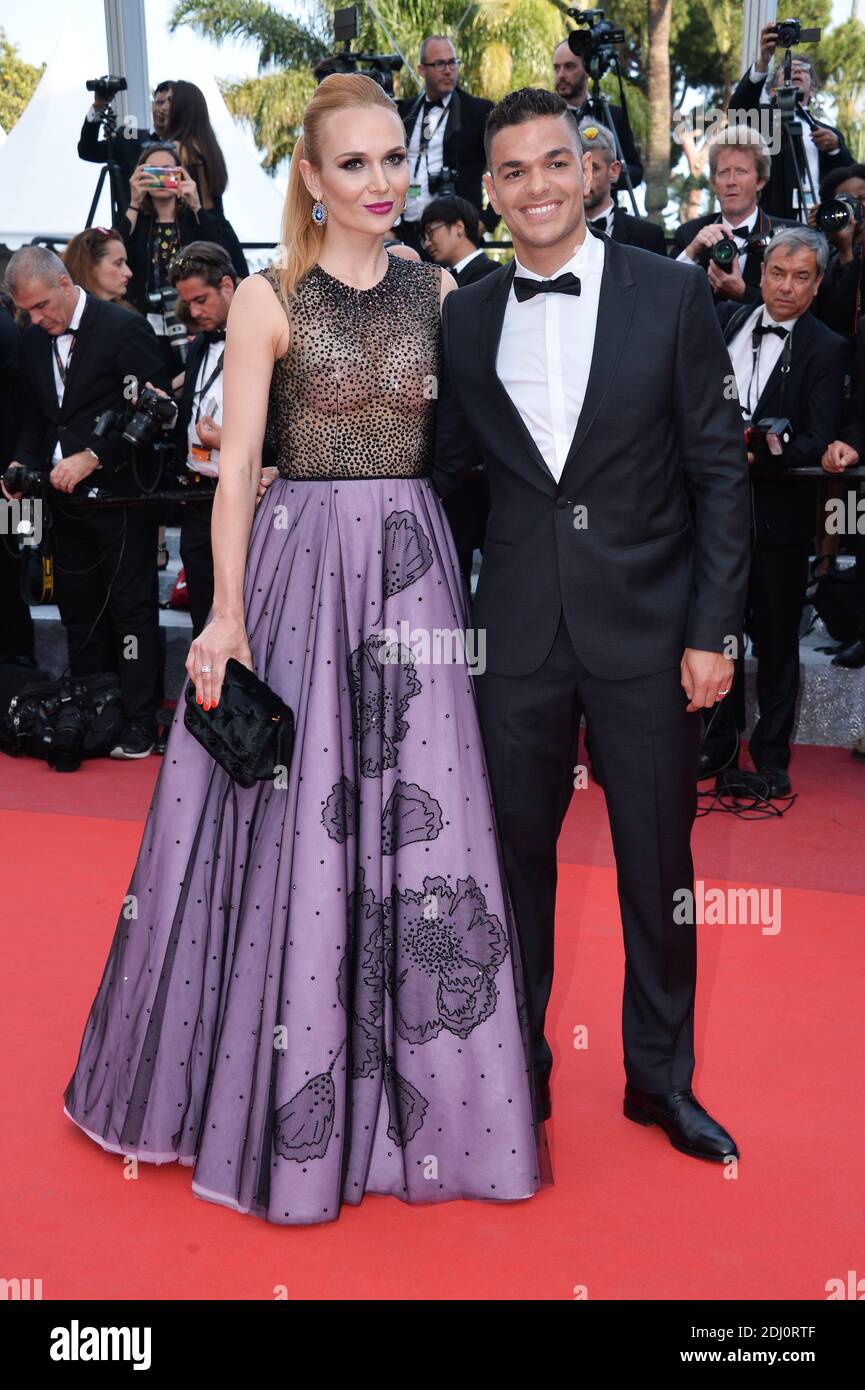 Hatem Ben Arfa et sa femme assistent à la projection affectueuse au Palais des Festivals de Cannes, France, le 16 mai 2016, dans le cadre du 69e Festival de Cannes. Photo de Lionel Hahn/ABACAPRESS.COM Banque D'Images