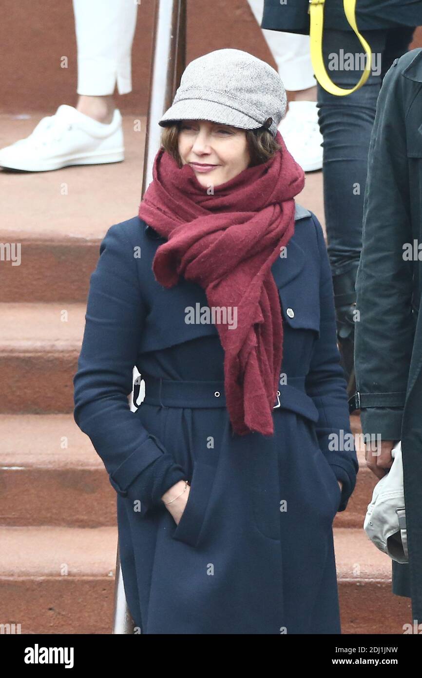 Valérie Karsenti dans le VIP Tribune lors de l'Open de tennis français à l'arène Roland-Garros à Paris, France, le 2 juin 2016. Photo par ABACAPRESS.COM Banque D'Images Valérie Karsenti dans le VIP Tribune lors de l'Open de tennis français à l'arène Roland-Garros à Paris, France, le 2 juin 2016. Photo par ABACAPRESS.COM Banque D'Images