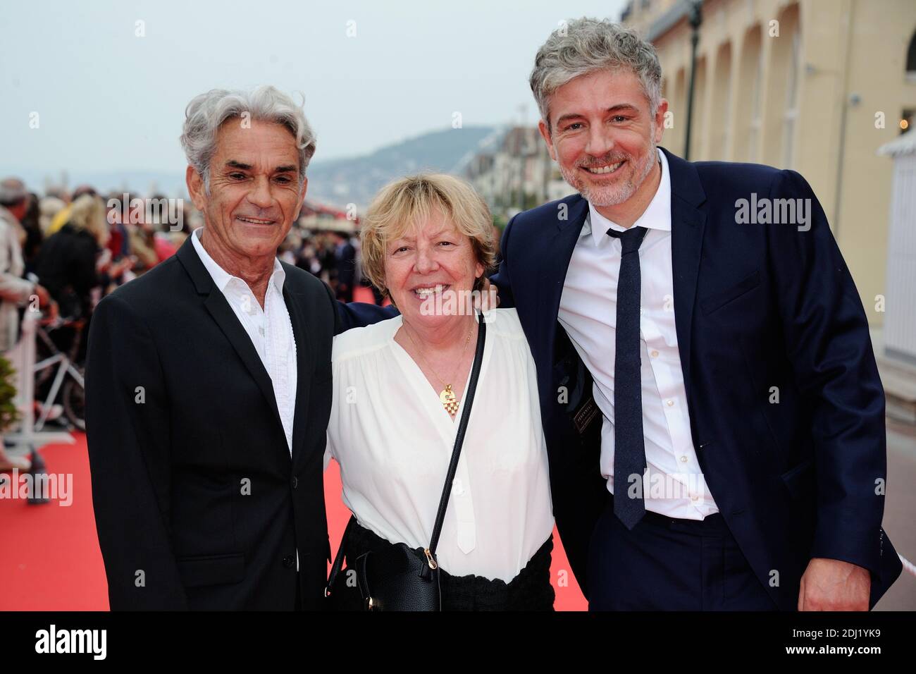 Danielle gain et Eric Reinhardt assistent un tapis rouge lors du 30eme Festival du film de Cabourg a Cabourg, France le 10 juin 2016. Photo d'Aurore Marechal/ABACAPRESS.COM Banque D'Images