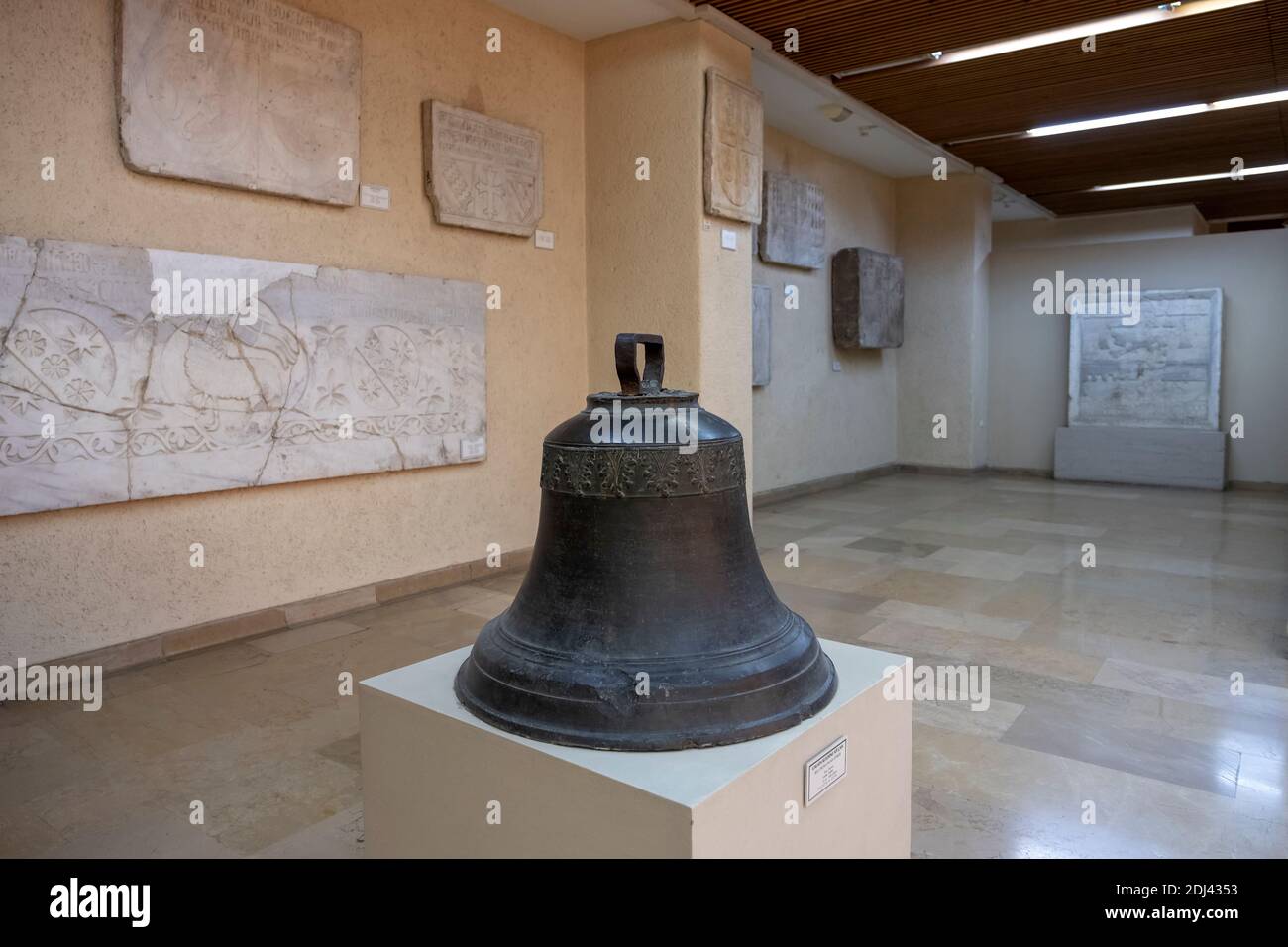 cloche de la tour de Galata dans le musée archéologique d'istanbul, İstanbul TURQUIE Banque D'Images