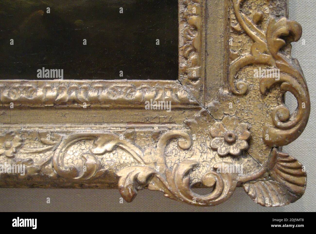 British, Louis XIV- cadre de style Régence, Unknown framemaker, 2ème quart du 18ème siècle, bois sculpté, partiellement regilded sur la dorure originale et la frise sabée Banque D'Images