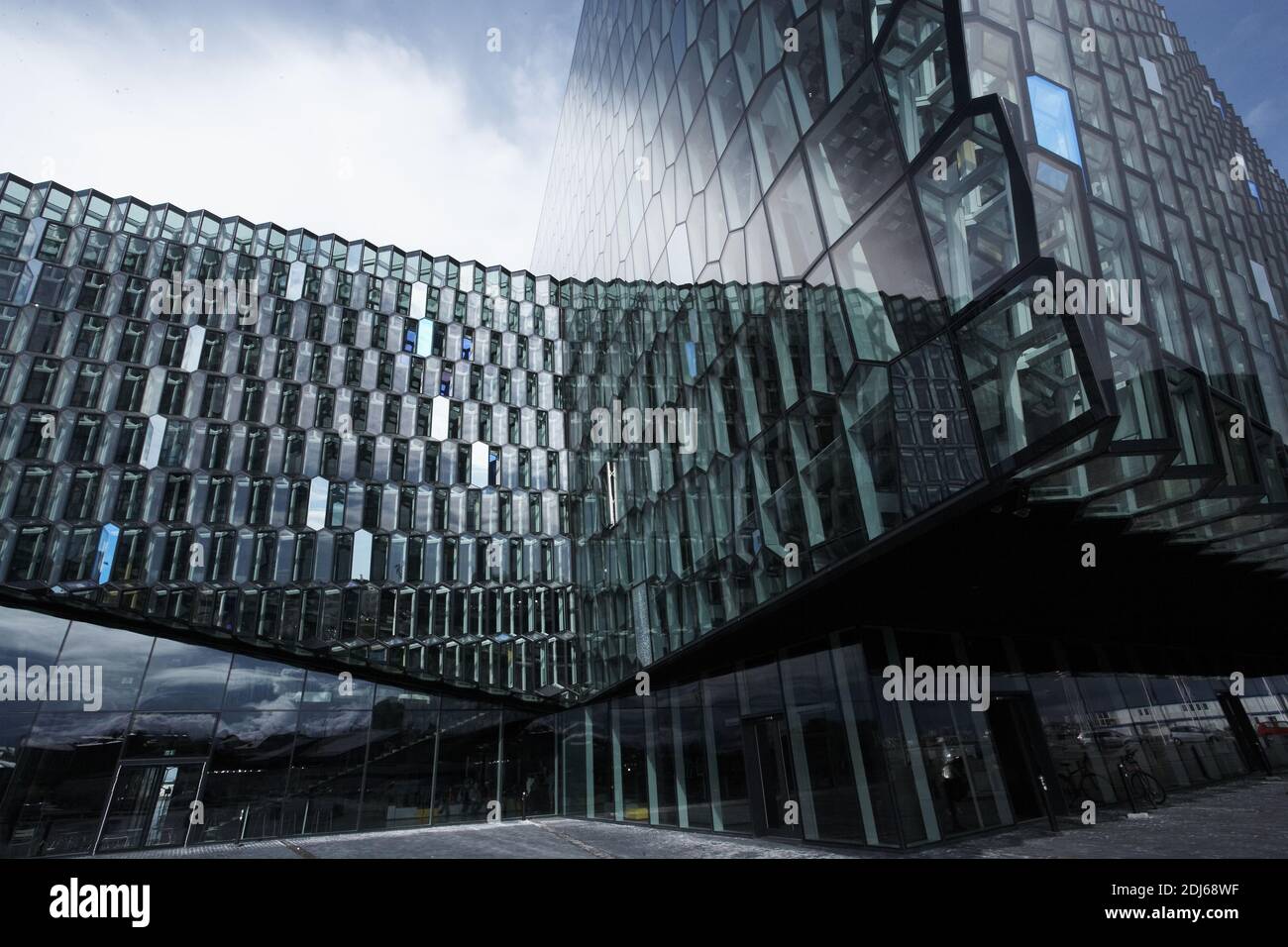 Harpa concert Hall and Conference Centre, Reykjavik, Islande, régions polaires Banque D'Images