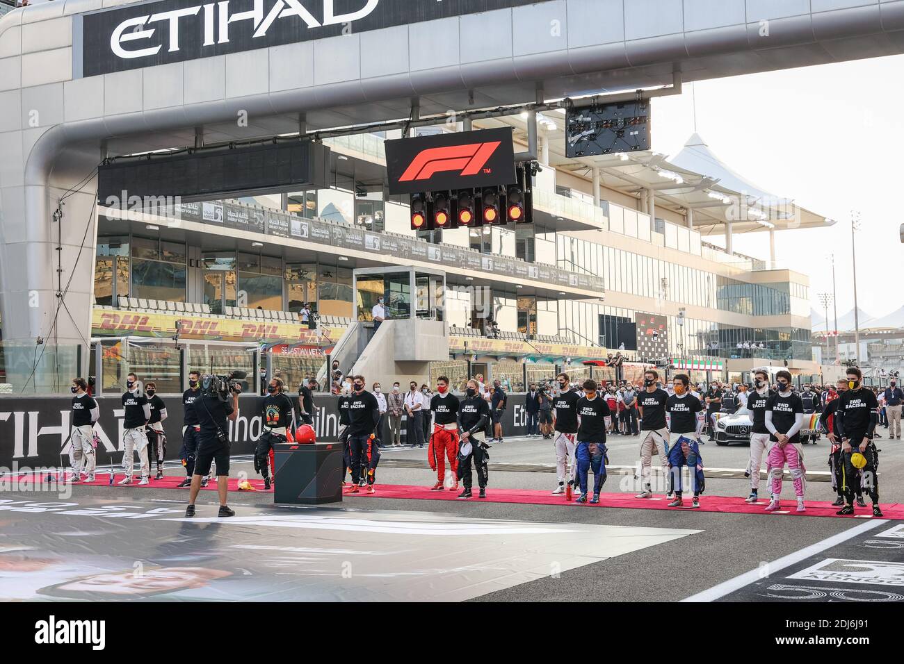 Abu Dhabi, Émirats arabes Unis. 12 décembre 2020. Hymne national pendant la Formule 1 Etihad Airways Grand Prix 2020 d'Abu Dhabi, du 11 au 13 décembre 2020 sur le circuit Yas Marina, à Abu Dhabi - photo Antonin Vincent / DPPI / LM crédit: Gruppo Editoriale LiveMedia / Alay Live News Banque D'Images