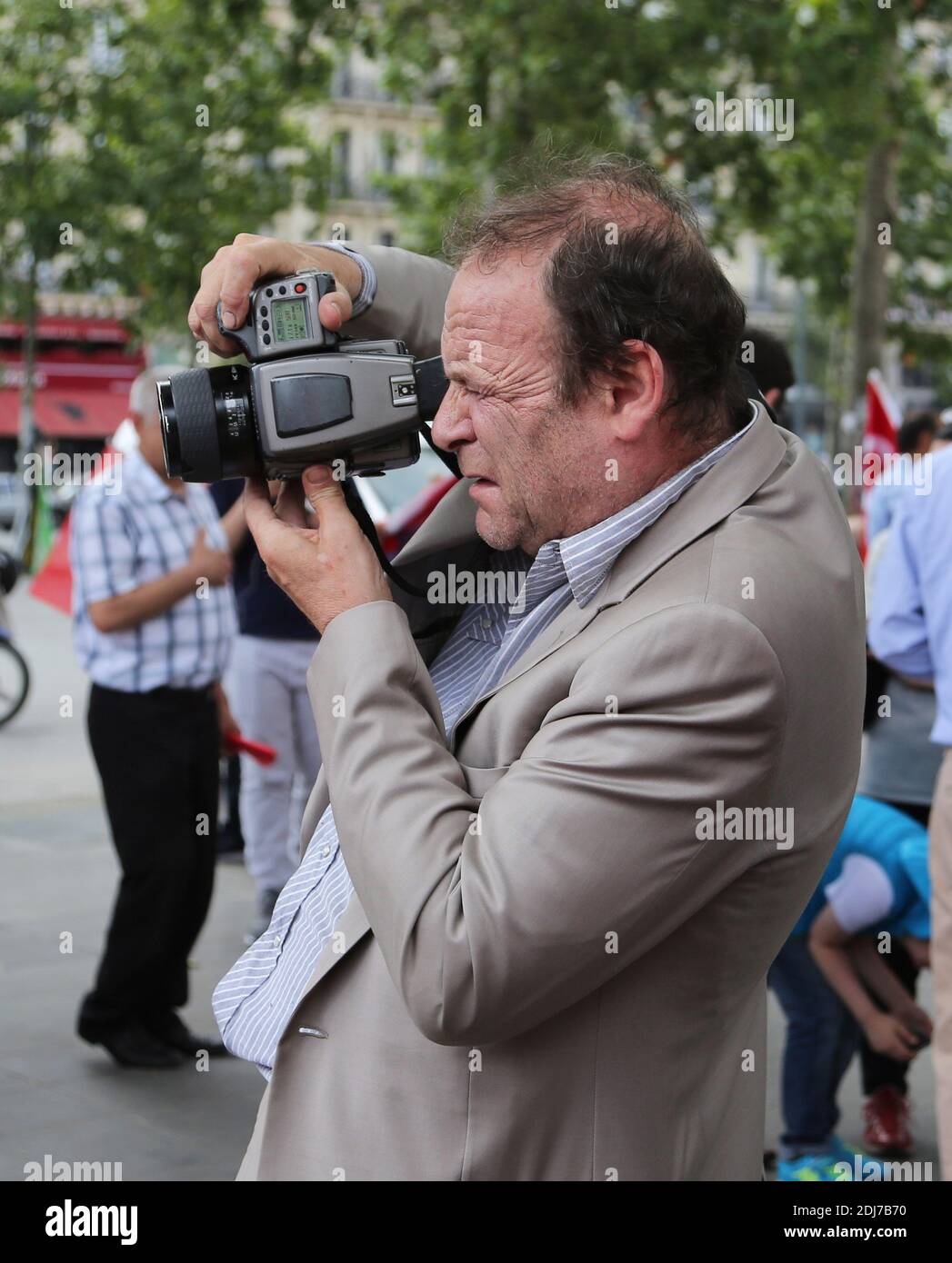 Le Photographe Francais Romancier Et Artiste Francois Marie Banier Prend Des Photos Lors D Une Manifestation En Faveur Du President Turc Erdogan Apres Le Coup D Etat Militaire Manque En Turquie Sur La Place De Le Photographe Francais Romancier Et Artiste Francois Marie Banier Prend Des Photos Lors D Une Manifestation En Faveur Du President Turc Erdogan Apres Le Coup D Etat Militaire Manque En Turquie Sur La Place De