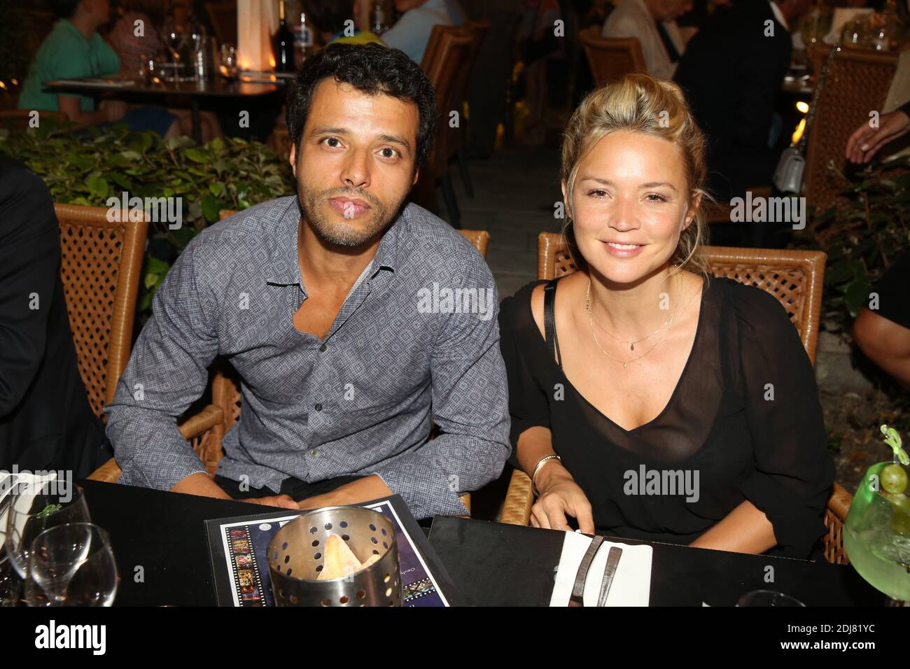 Exclusif - Mabrouk El Mechri et sa femme Virginie Efira assistent à la fête d'ouverture du 9e Festival du film d'Angoulême, à Angoulême, France, le 23 août 2016. Photo de Jerome Domine/ABACAPRESS.COM Banque D'Images