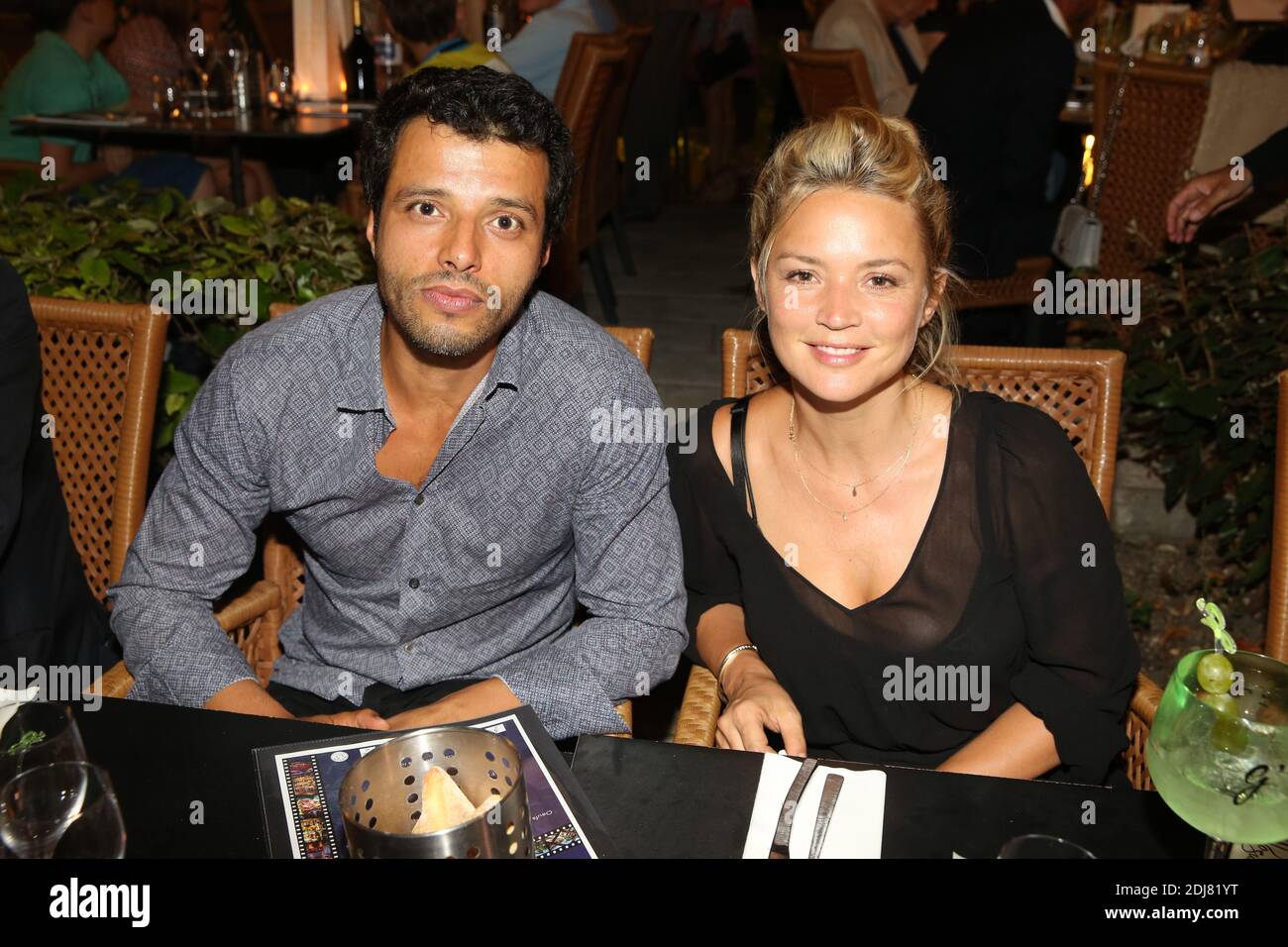Exclusif - Mabrouk El Mechri et sa femme Virginie Efira assistent à la fête d'ouverture du 9e Festival du film d'Angoulême, à Angoulême, France, le 23 août 2016. Photo de Jerome Domine/ABACAPRESS.COM Banque D'Images