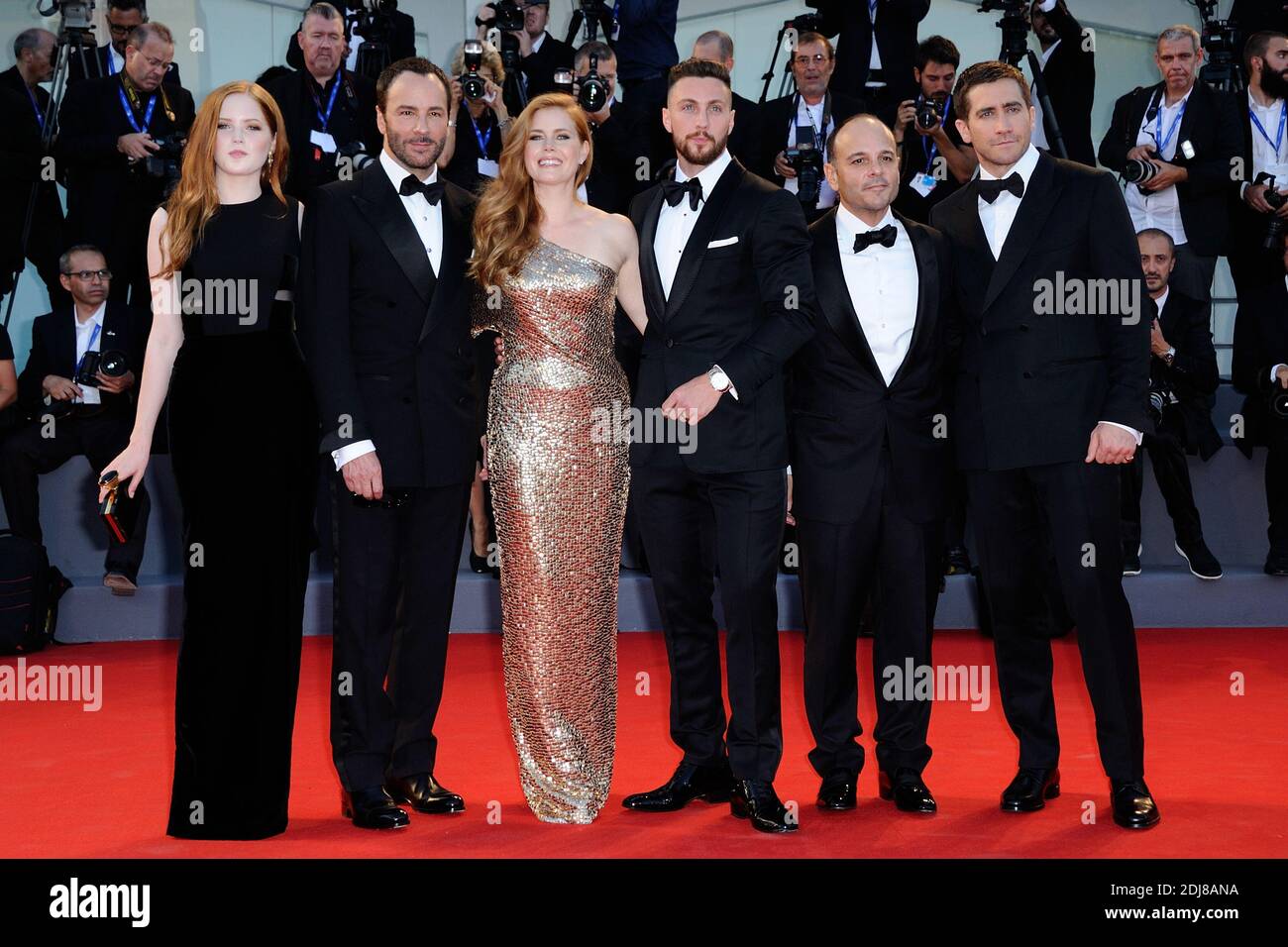 Ellie Bamber, Tom Ford, Amy Adams, Aaron Taylor-Johnson, Robert Salerno et Jake Gyllenhaal participant à la première « les animaux nocturnes » sur le Lido à Venise, Italie, dans le cadre du 73e Mostra, Festival International du film de Venise, le 02 septembre 2016. Photo d'Aurore Marechal/ABACAPRESS.COM Banque D'Images