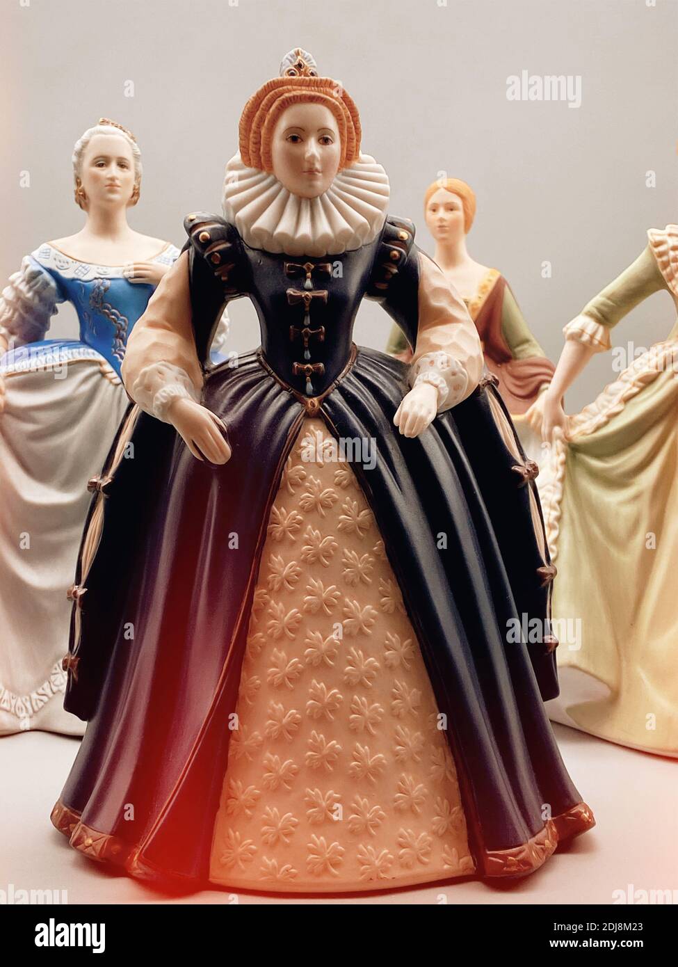 Un cliché vertical de figurines Renaissance Banque D'Images