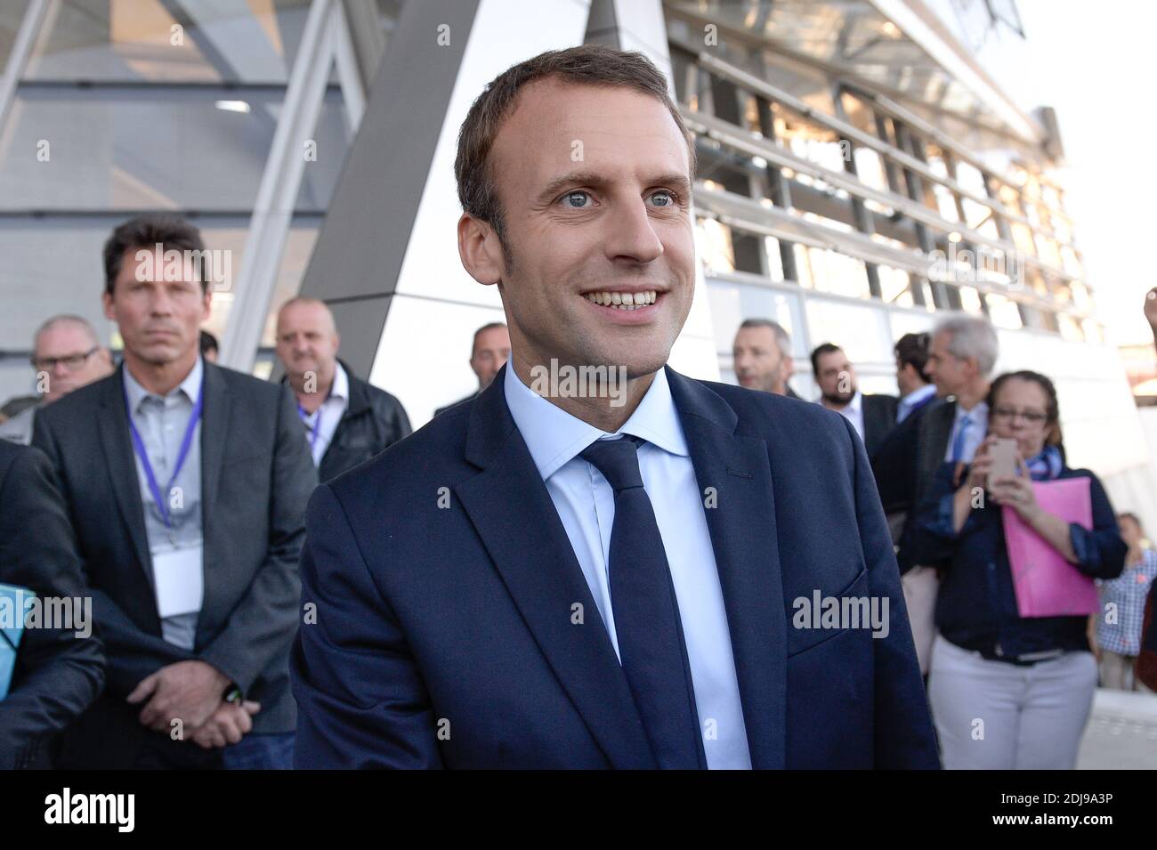 L'ancien ministre français de l'économie Emmanuel Macron assistait au Sommet européen des réformistes au Musée des Confluences à Lyon, en France, le 24 septembre 2016. Photo de Julien Reynaud/APS-Medias/ABACAPRESS.COM Banque D'Images