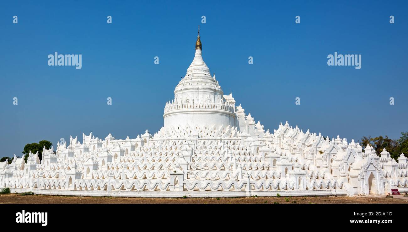 Pagode Hsinbyume, le Temple blanc de Mingun Mandalay, Birmanie Myanmar Banque D'Images
