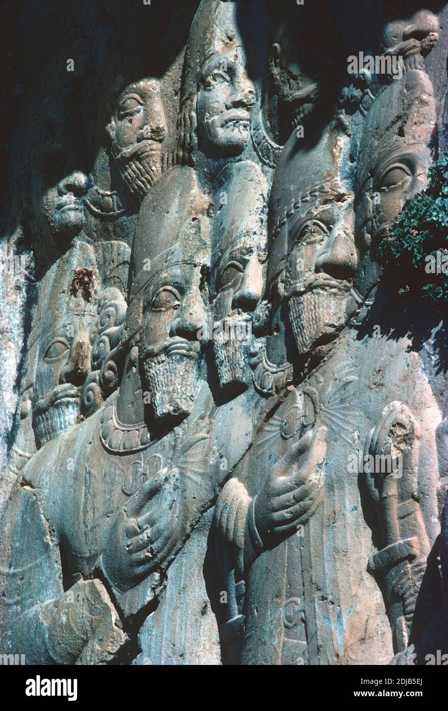 Détail, relief rocheux de la victoire du roi Sasanien Shapur I sur l'empereur romain Valérien en 260 A.D, Darab, province de Fars, Iran Banque D'Images