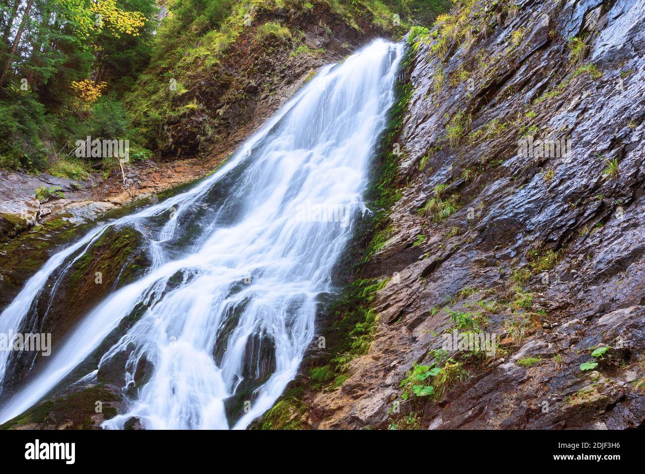 gros plan de la cascade de Rachitele, montagnes Apuseni, Roumanie Banque D'Images