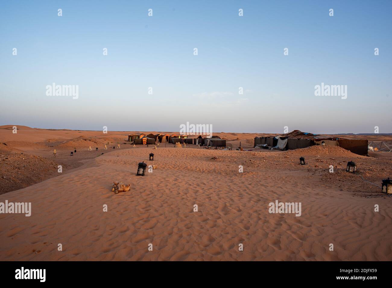 Merzouga, Erg Chebbi, Morroco, Afrique - 30 avril 2019 : Camping dans le désert Banque D'Images