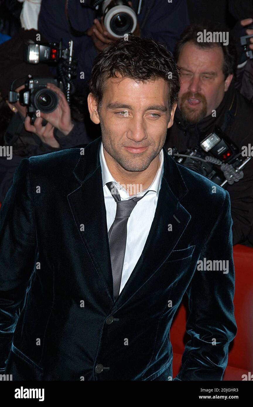 Inside Man World first, Ziegfeld Theatre - New York, NY. Parmi les célébrités qui y assistaient, mentionnons Darryl Mitchell, Cassandra Freeman, Jodie Foster, James Ransone, Kim Director, Wesley Snipes, Brian Grazer, Clive Owen, Lynn Whitfield, Spike Lee Willem Dafoe et Denzel Washington. 3/20/06 Banque D'Images