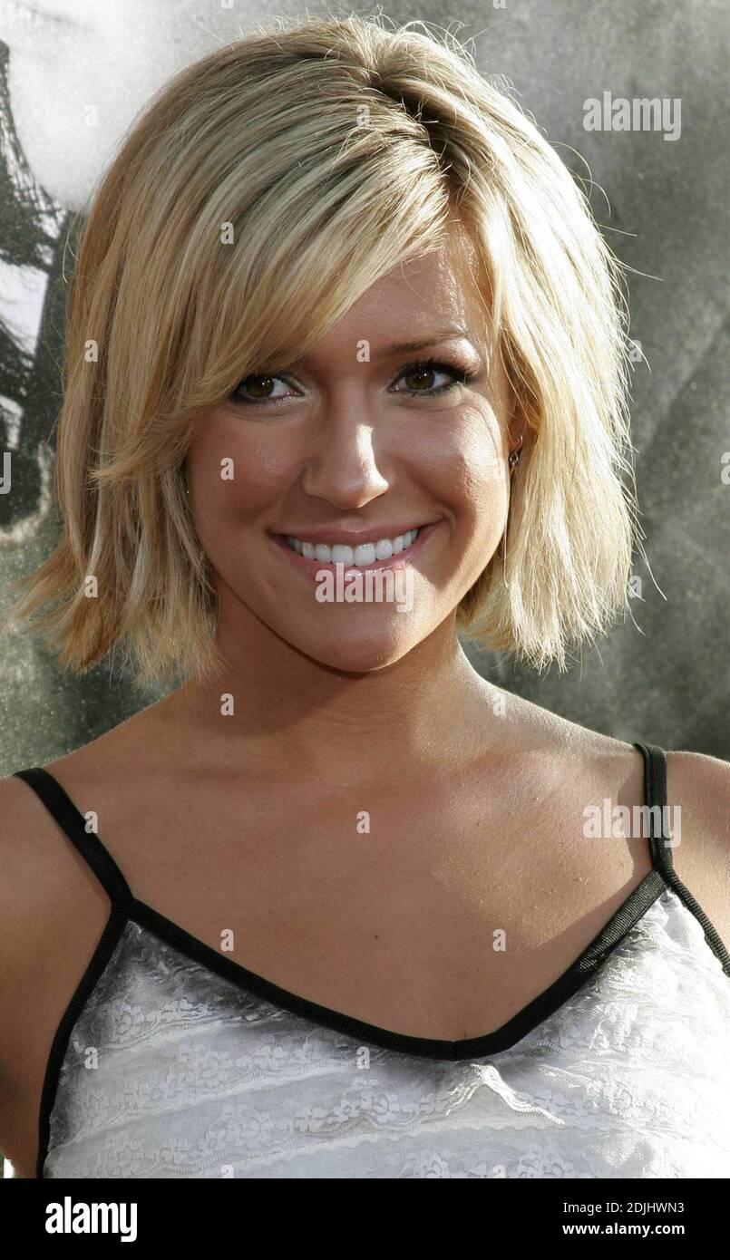 Kristin Cavallari assiste à la première de Los Angeles de 'The Lake House' qui s'est tenue au ArcLight Cineramadome à Hollywood, CA, le 06/13/06. Banque D'Images