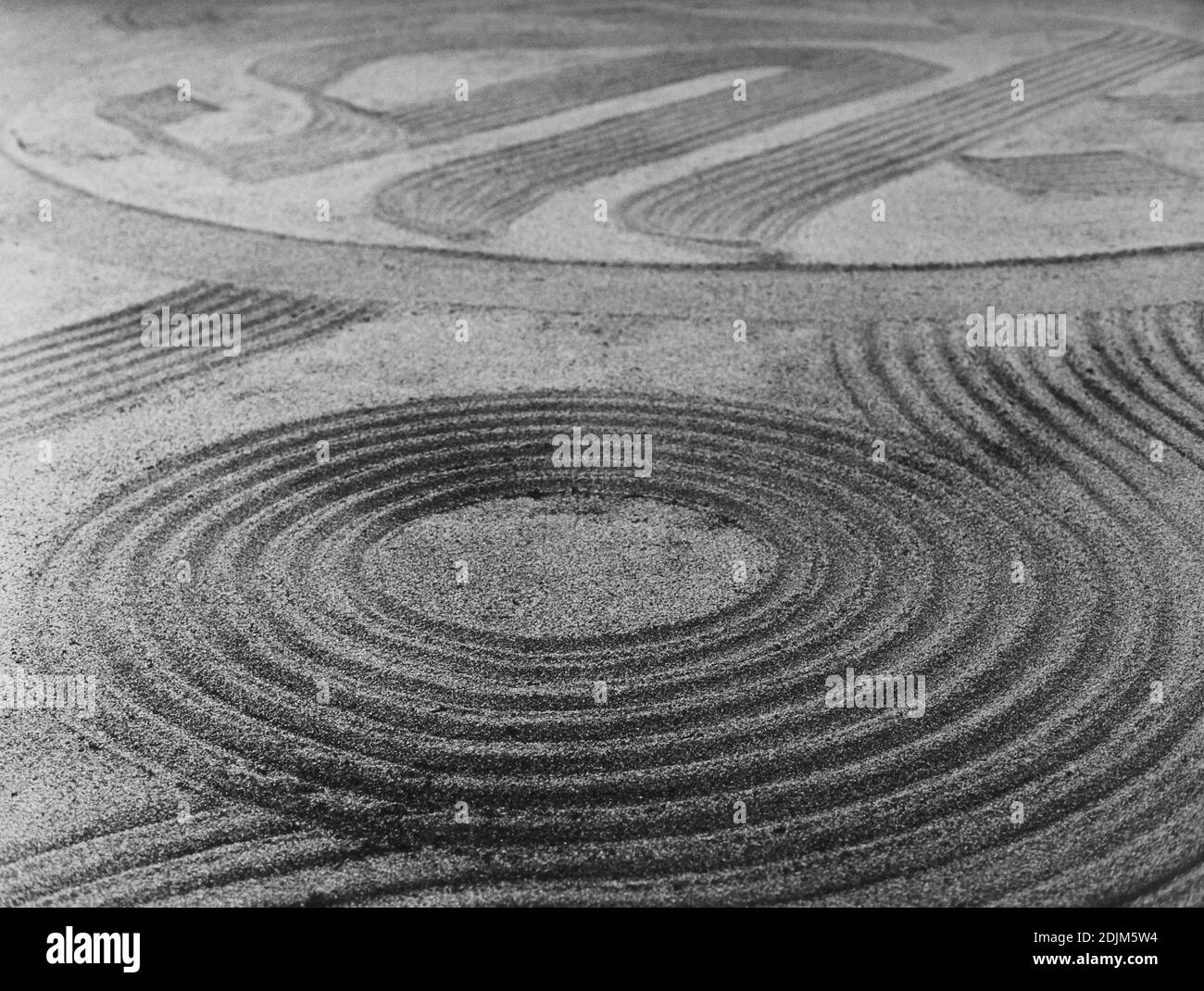 Japon/Préfecture de Wakayama/Koyasan/jardin de rochers japonais avec un motif zen complexe dans un jardin à Koyasan . Banque D'Images