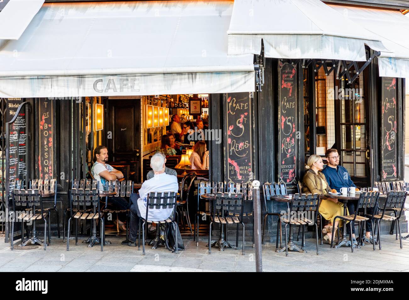 Café St Regis sur l'Ile Saint Louis, Paris, Ile-de-France, France Banque D'Images