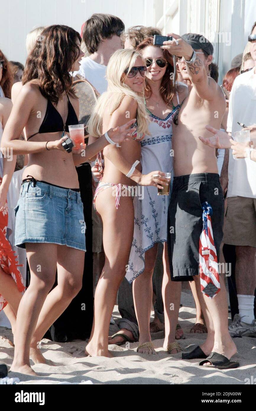 Kristin Cavallari aime une journée à la plage célébrant le jour de l'indépendance à la fête organisée par Smashbox Cosmetics à la Polaroid Beach House à Malibu, en Californie 7/4/06 Banque D'Images