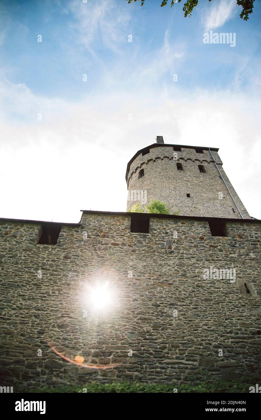 Altena, Château d'Altena, XIIe siècle, Klusenberg, Märkischer Kreis, Rhénanie-du-Nord-Westphalie, Allemagne Banque D'Images