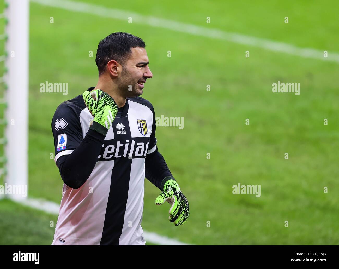 Milan, Italie. 13 décembre 2020. Luigi Sepe de Parme Calcio lors de la série UN match de football 2020/21 entre AC Milan contre Parma Calcio au stade San Siro, Milan, Italie le 13 décembre 2020 - photo FCI/Fabrizio Carabelli/LM crédit: Fabrizio Carabelli/LPS/ZUMA Wire/Alay Live News Banque D'Images