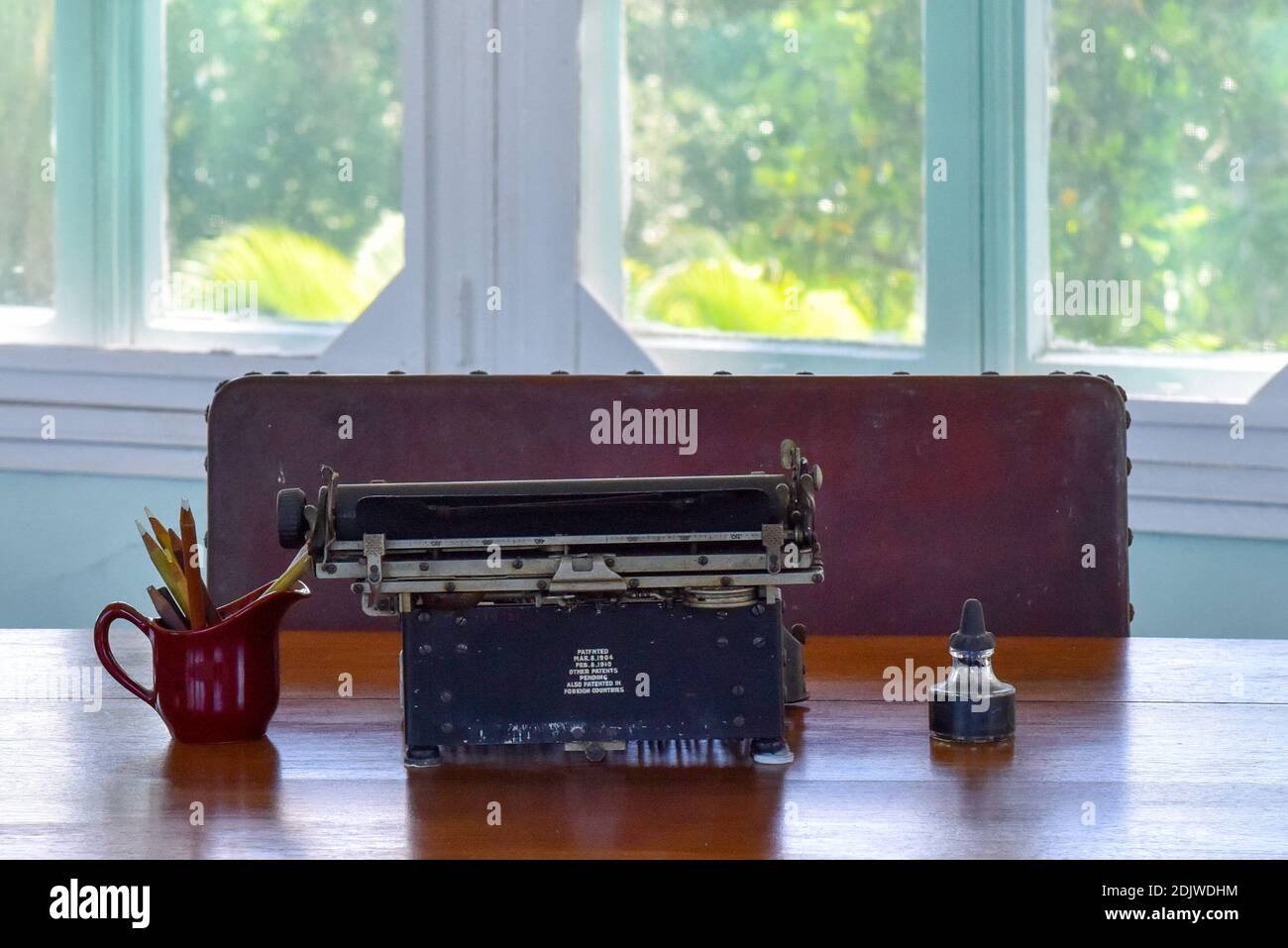 Finca Vigía est une maison à San Francisco de Paula Ward à la Havane, Cuba qui était autrefois la résidence de l'écrivain américain célèbre Ernest Hemingway et qui a depuis été transformé en musée. Banque D'Images
