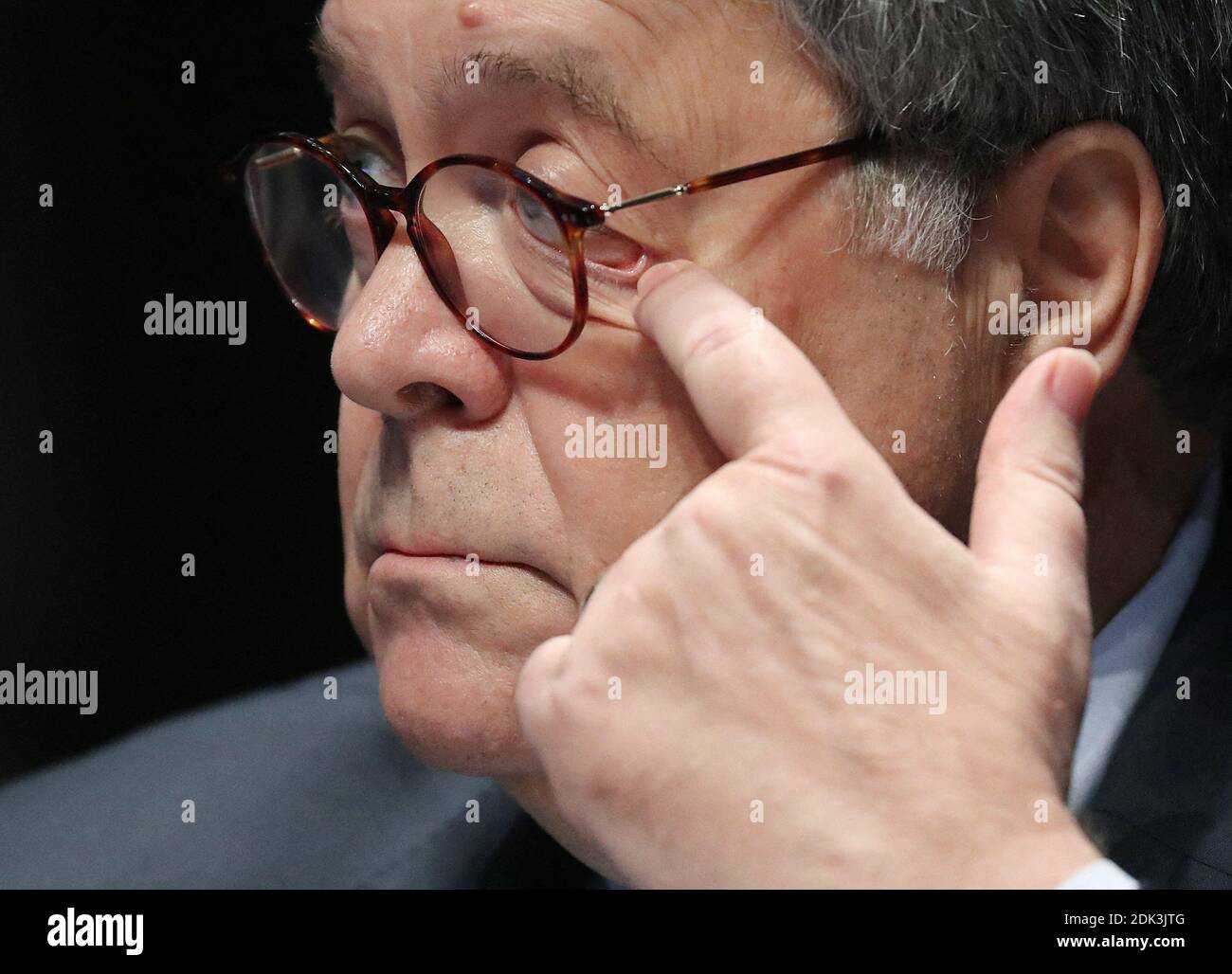 Photo du dossier en date du 28 juillet 2020 du procureur général des États-Unis William Barr témoigne lors d'une audience de la Commission judiciaire de la Chambre sur Capitol Hill à Washington, DC, Etats-Unis. ÉTATS-UNIS le procureur général des États-Unis, William Barr, l’un des plus fervents alliés de Donald Trump, a démissionné quelques semaines après qu’il ait contredit le président en disant que le ministère de la Justice n’avait révélé aucune preuve de fraude électorale généralisée susceptible de modifier le résultat des élections de 2020. Photo par Chip Somodevilla/Pool/ABACAPRESS.COM Banque D'Images
