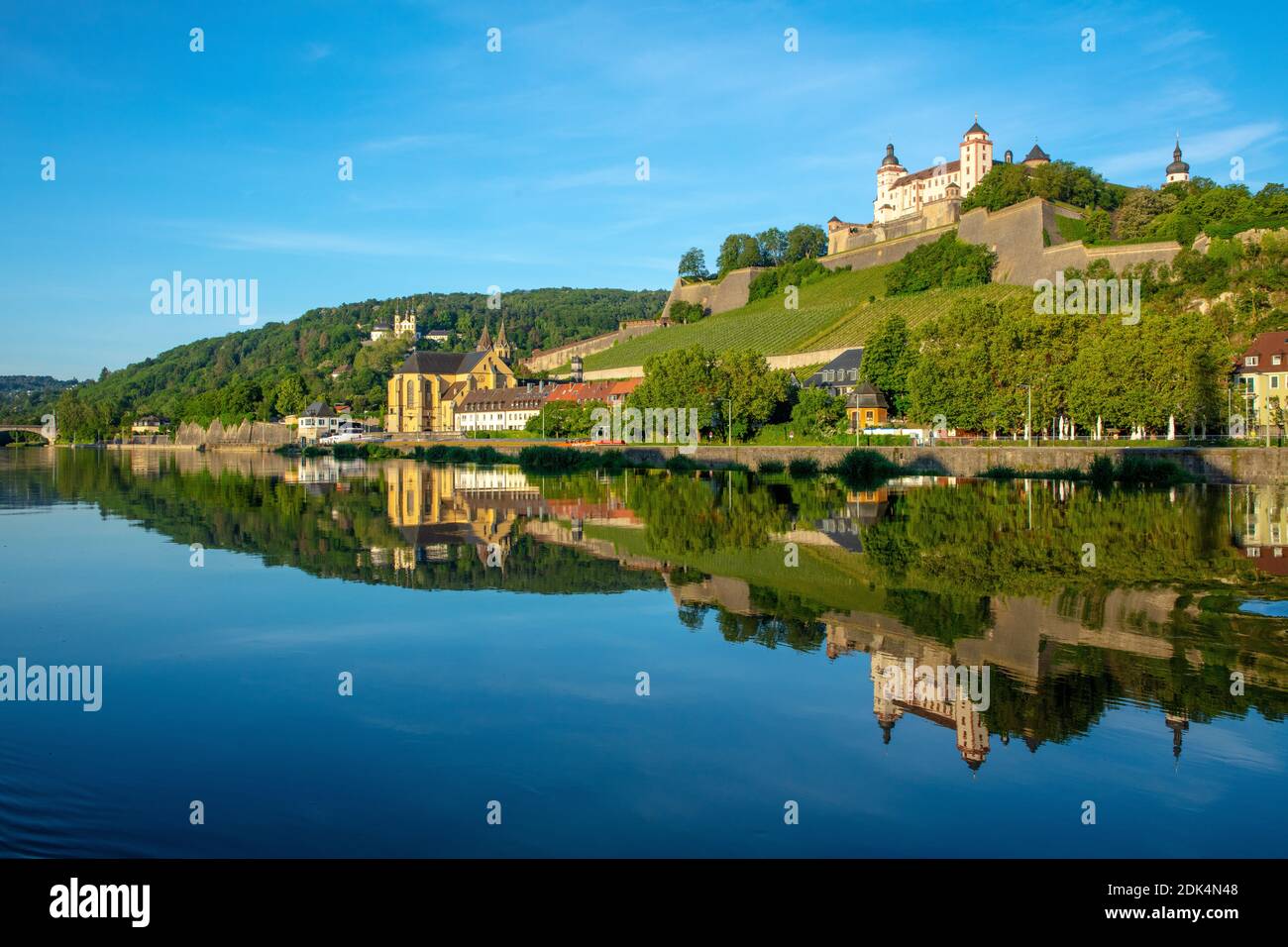 Allemagne, Bavière, Würzburg, vue sur le main à la forteresse de Marienberg, Banque D'Images