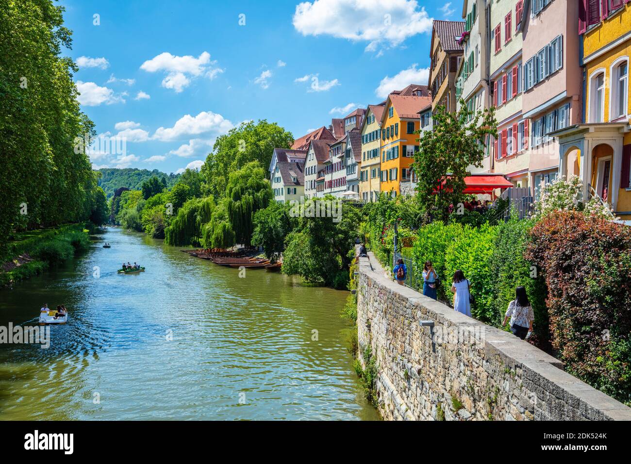 Allemagne, Bade-Wurtemberg, ville de Tübingen, 'Auf dem Zwingel' avec Neckar, sur le Zwingel est le petit passage avec le mur à l'eau! Banque D'Images