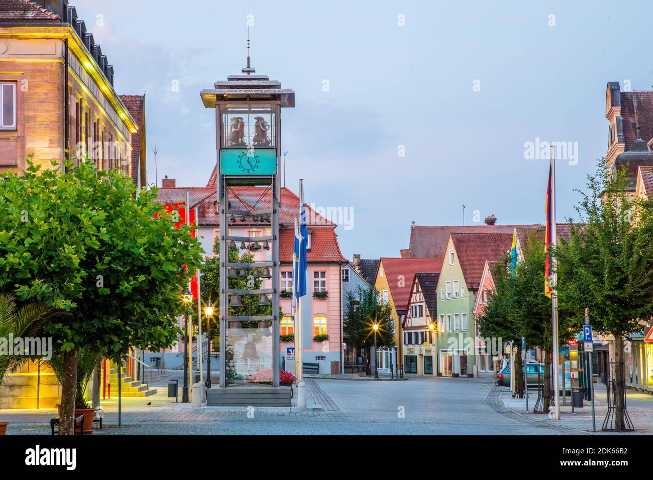 Allemagne, Bavière, ville de Gunzenhausen. Tour Bell sur la place du marché Banque D'Images