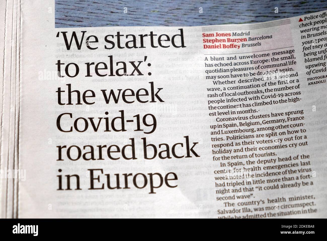 "Nous avons commencé à nous détendre: La semaine Covid-19 a commencé à remonter en Europe" le journal Guardian titre Covid 2nd wave article le 31 juillet 2020 Londres Angleterre Royaume-Uni Banque D'Images